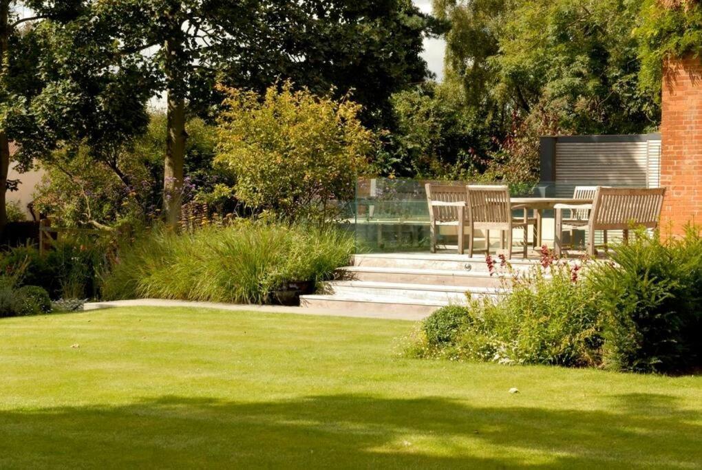 Kingsfield House, Aldeburgh Villa Exteriör bild