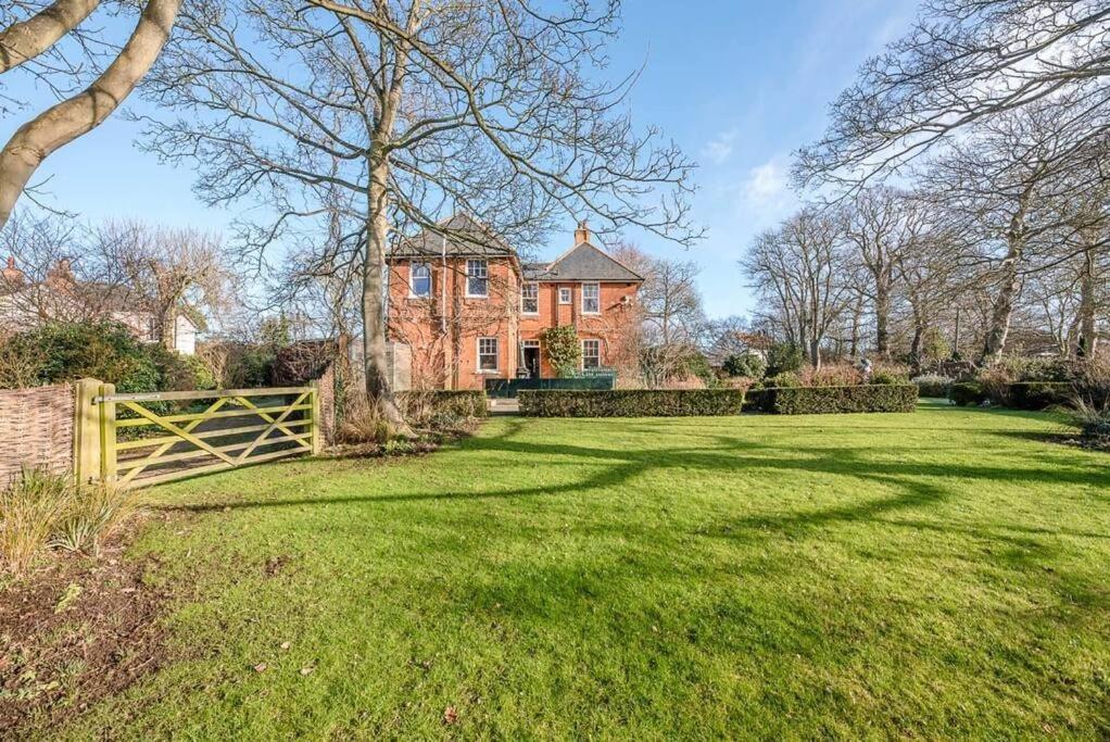 Kingsfield House, Aldeburgh Villa Exteriör bild